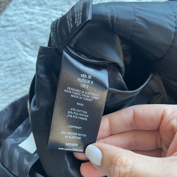 Sass and Bide shorts - Picture 5 of 5